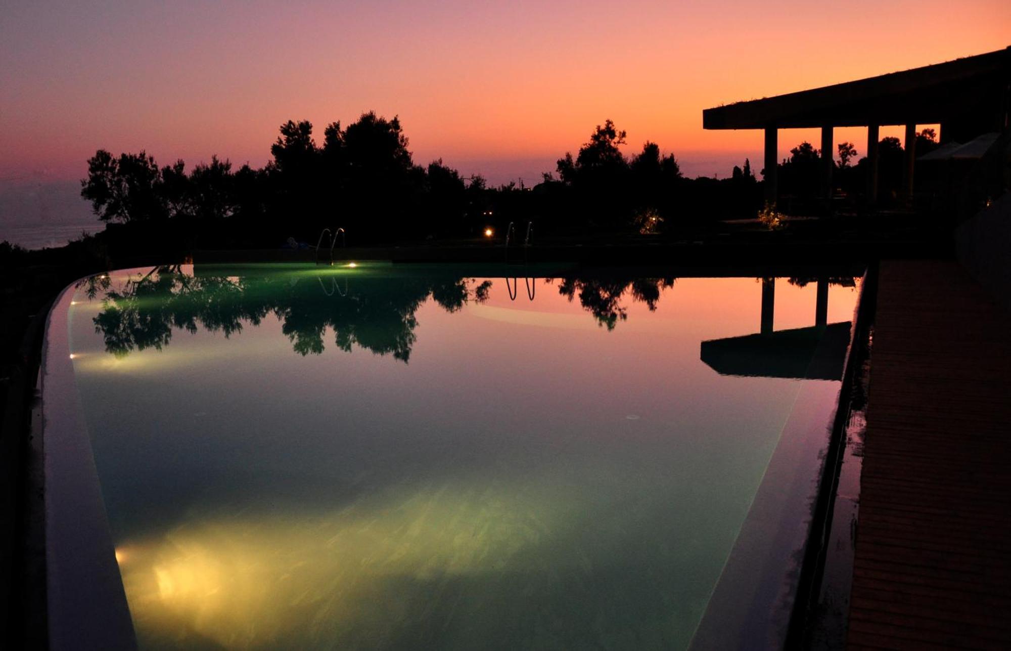 Leivatho Hotel سفوروناتا المظهر الخارجي الصورة