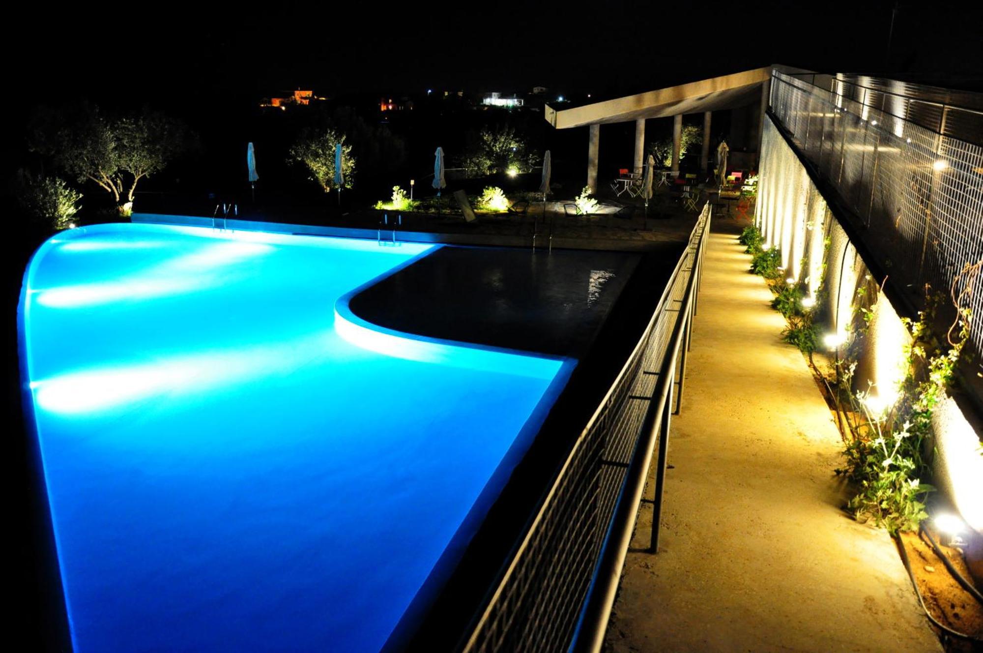 Leivatho Hotel سفوروناتا المظهر الخارجي الصورة